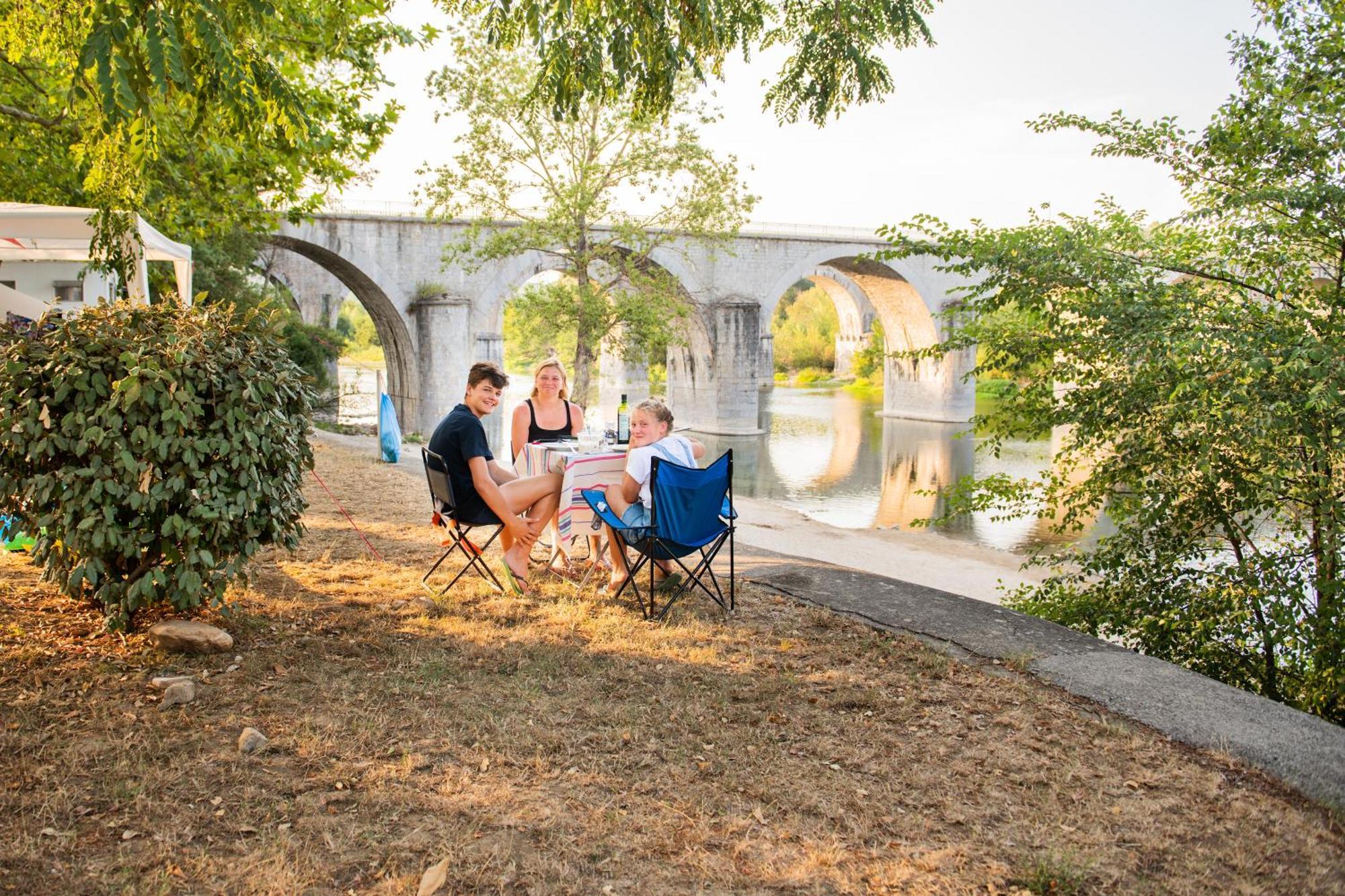 Camping Rcn La Bastide En Ardeche Sampzon المظهر الخارجي الصورة